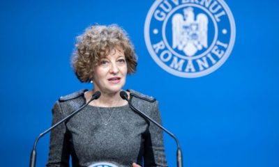 Vicepremierul Oana Gheorghiu la briefingul despre TAROM și restructurarea companiilor de stat