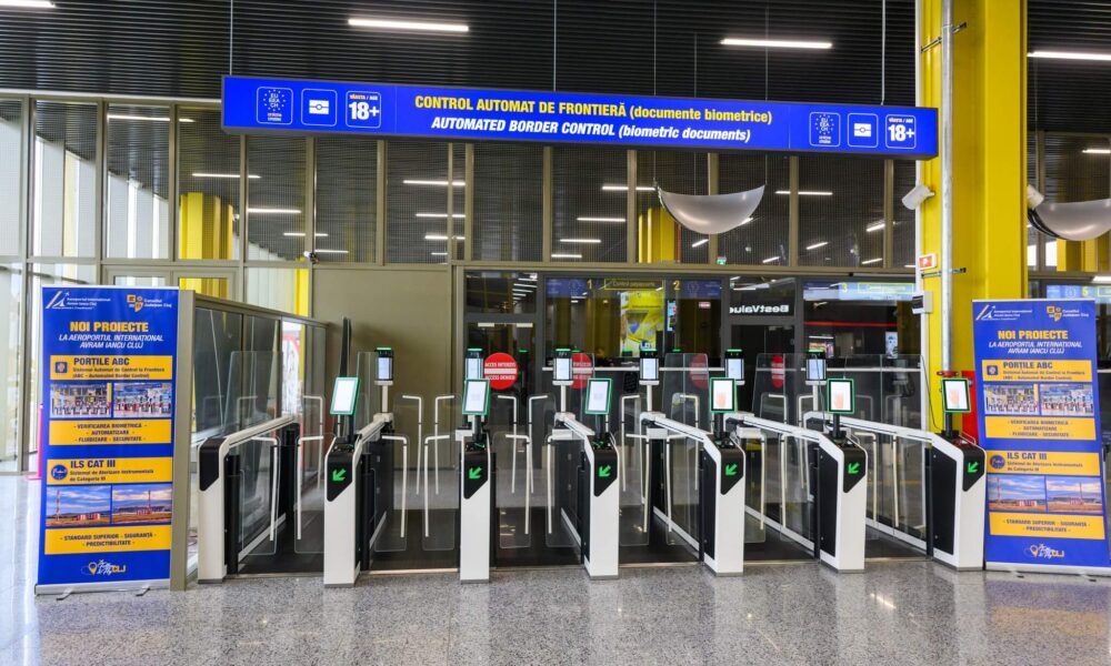 Porți automate de control la frontieră pe Aeroportul Cluj, pentru cetățeni UE, SEE și Elveția cu documente biometrice